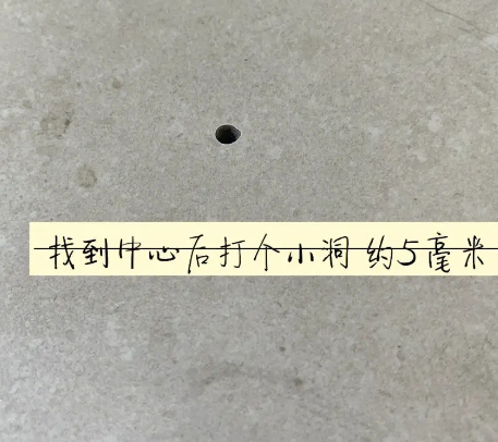 唐河瓷砖空鼓维修公司专业解答在瓷砖铺贴过程中，如果砂料搅拌不均匀，将会带来以下问题